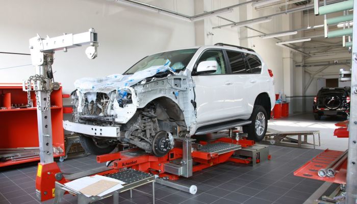 Кузовной ремонт автомобиля, его виды и особенности
