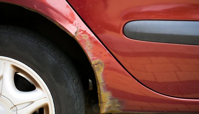 Борьба с ржавчиной на автомобиле: как найти, остановить и устранить коррозию своими руками