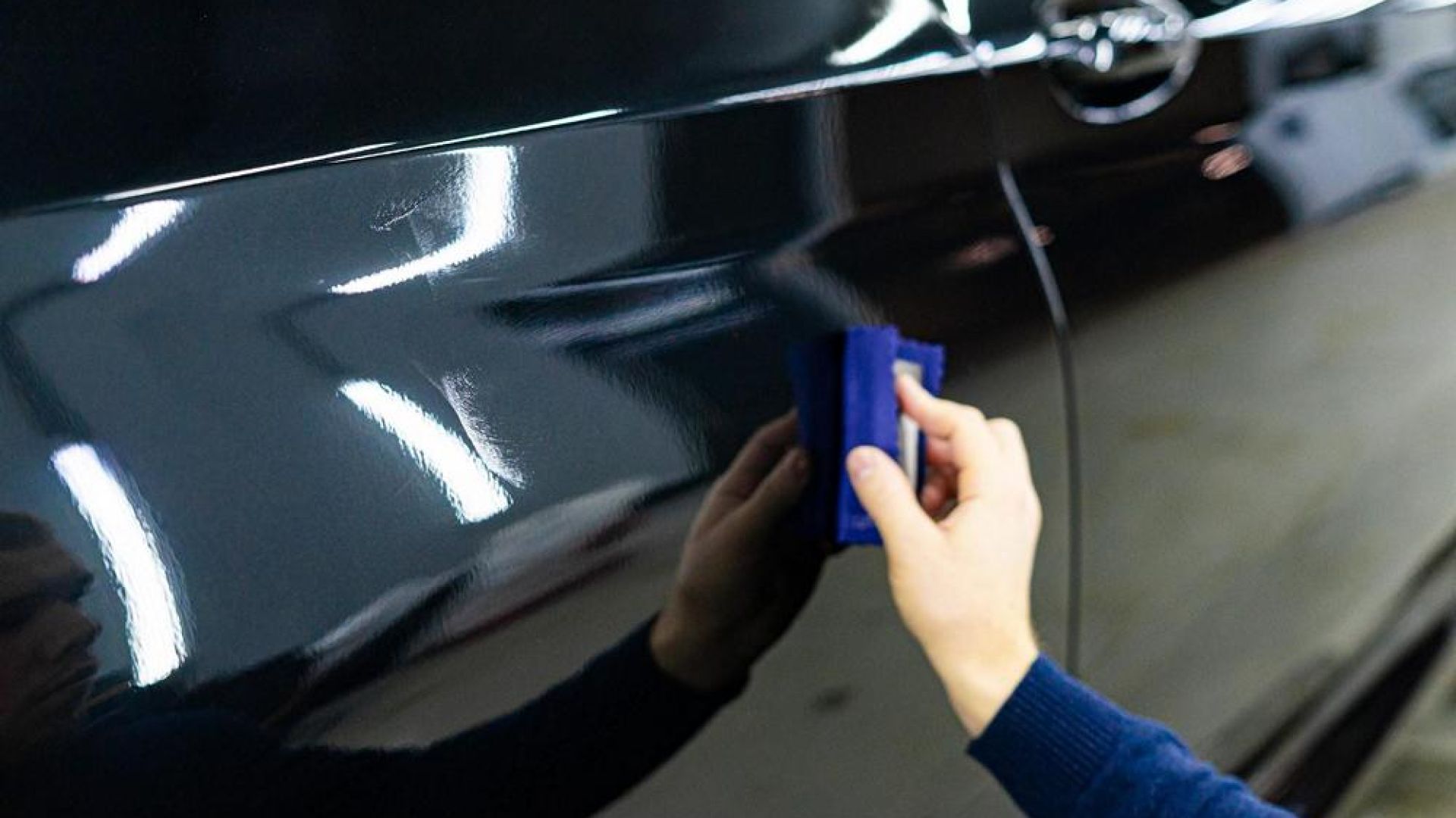 Керамическое покрытие или воск? Как защитить свежеокрашенный кузов и сохранить блеск надолго